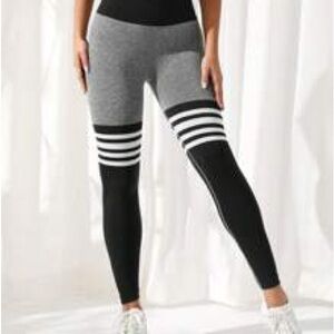 Stripe Scrunch butt lifting Yoga leggings
